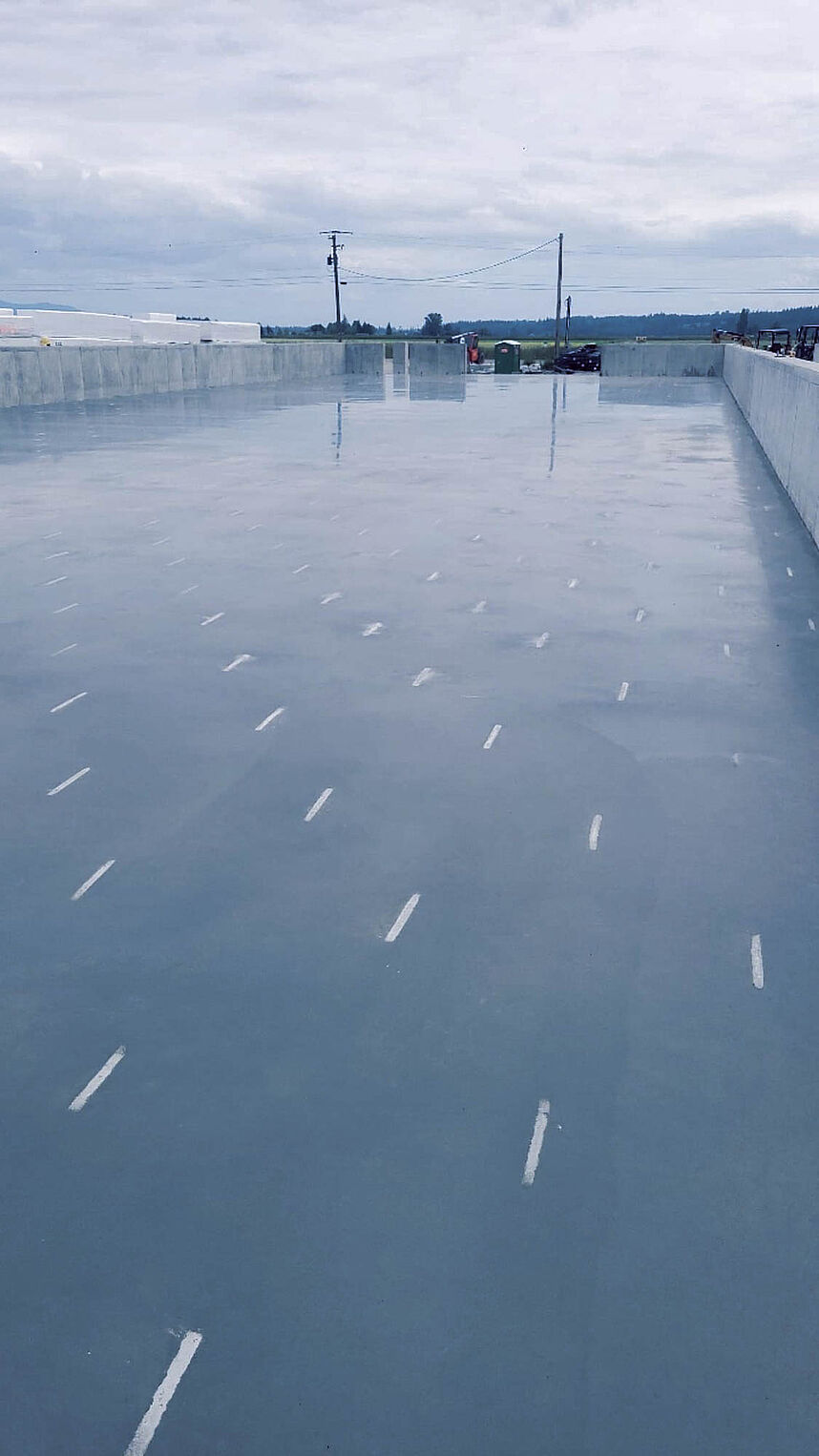 Onion storage air floor concrete slab