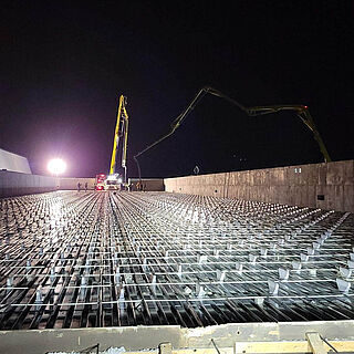 Pumping on concrete air floor for potato or onion shed