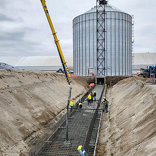 Concrete pumping on new job