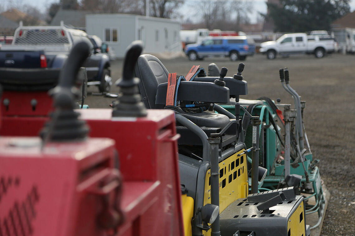 Ride-on power-trowels